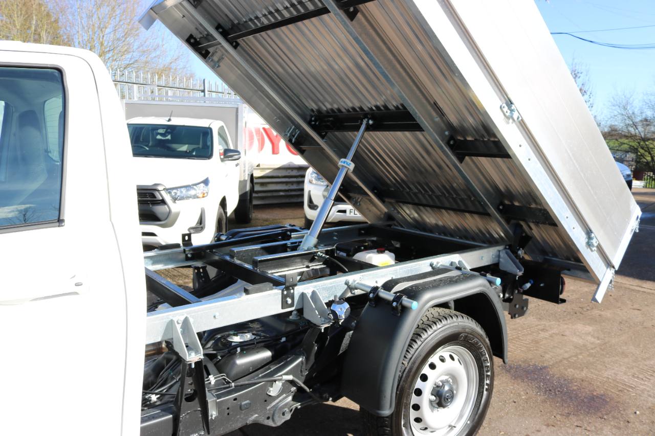 2025 Toyota Single Cab 2.4 - 2.8 Drop side Tipper photo 12
