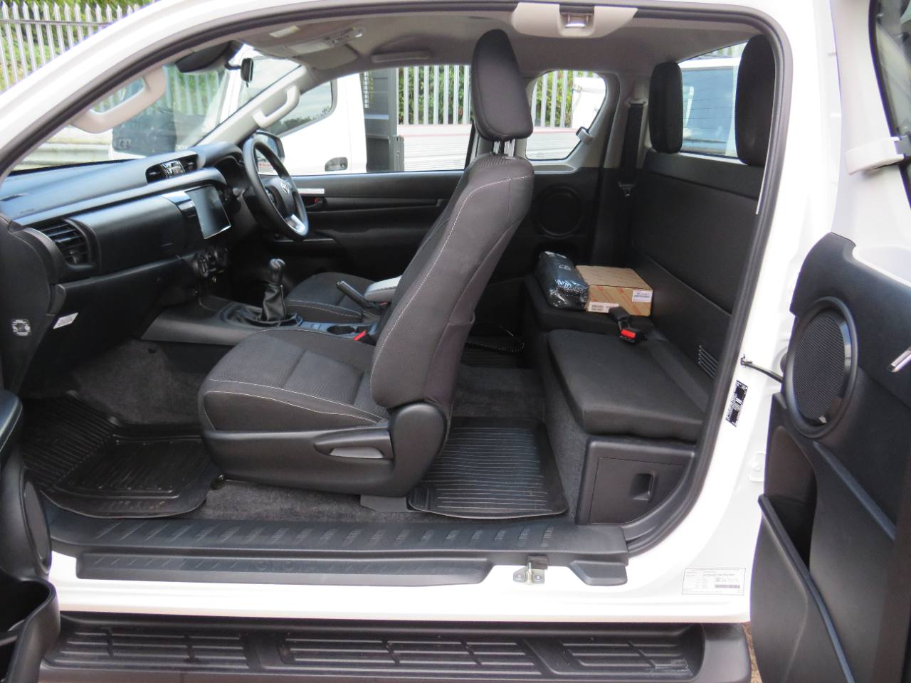 2025 Toyota Hilux Extra Cab 2.8 Arb Arborist Tipper Tree Surgeon photo 22