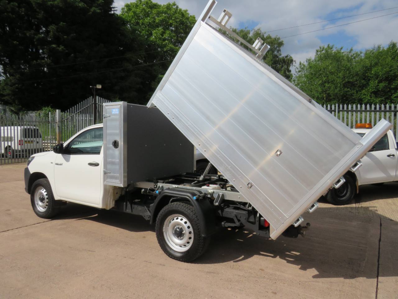2023 Toyota Hi Lux Single Cab Tipper 2.4 Fix Tool Pod Arborist Arb Tipper Tree Surgeon photo 14