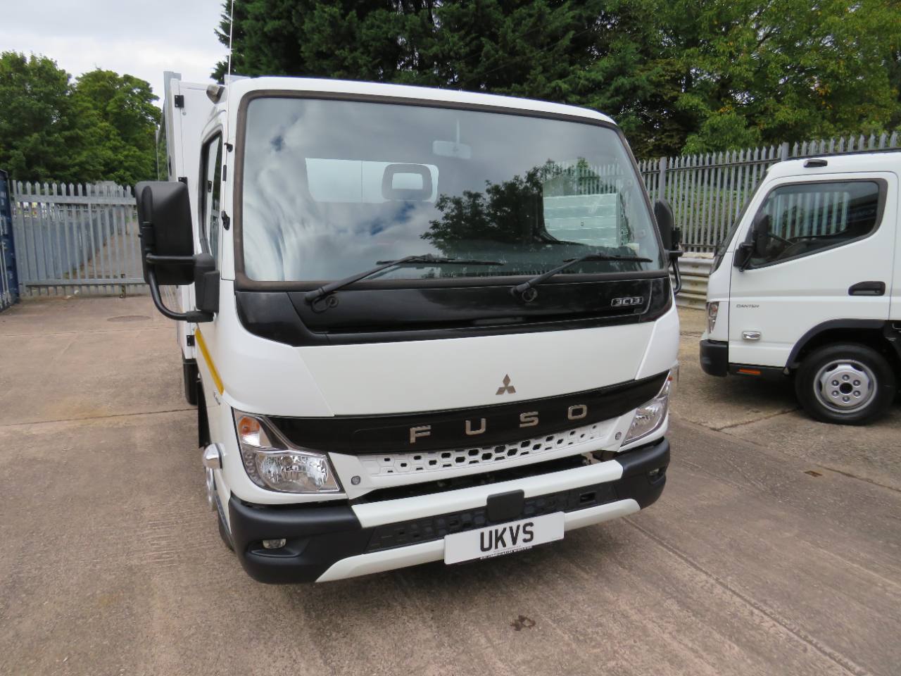 2026 Fuso Canter Arborist Tipper photo 3