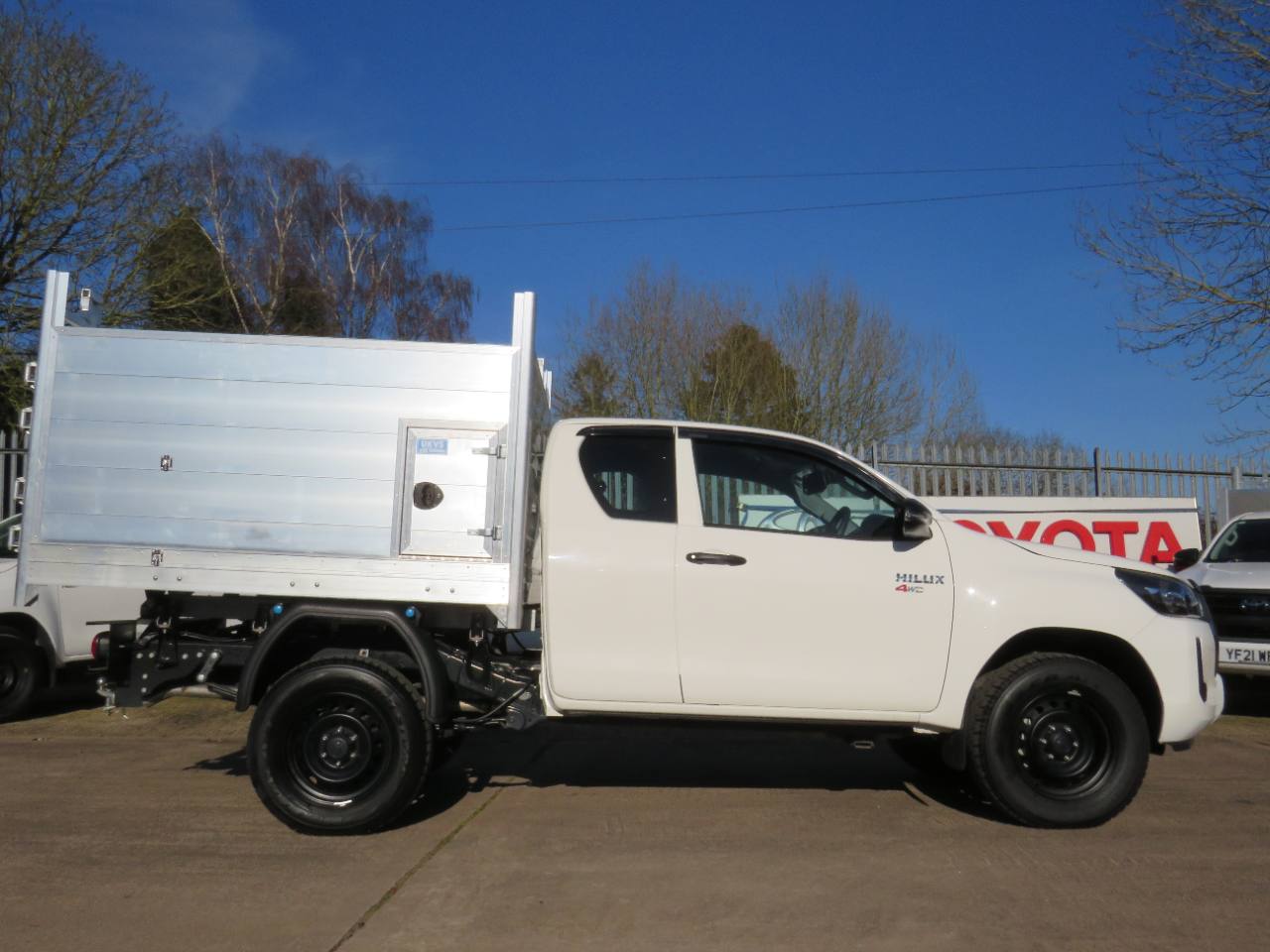2024 Toyota Hi Lux 2.4 Extra Cab Arborist Tipper Built in Tool Box photo 12