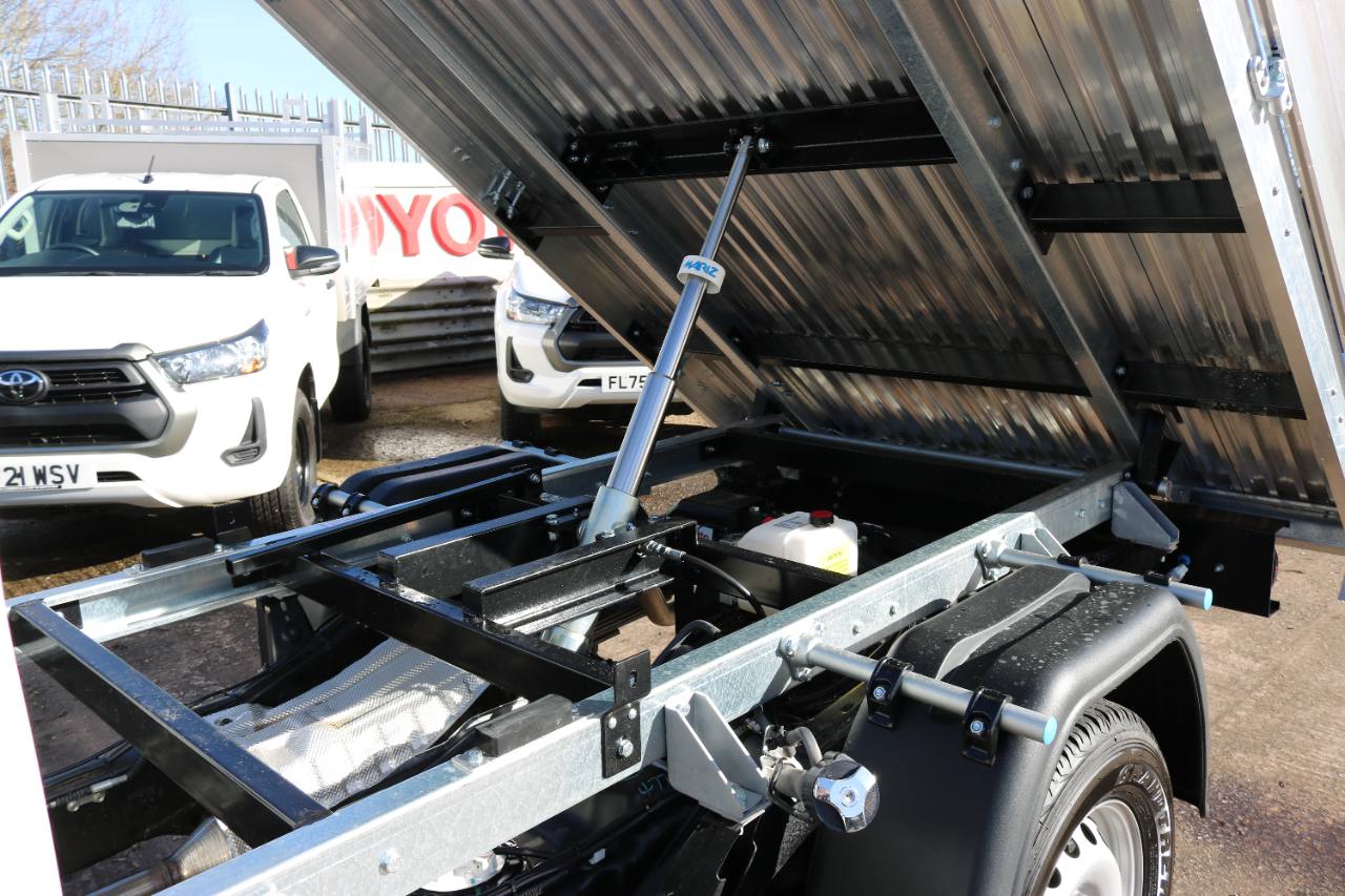 2025 Toyota Single Cab 2.4 - 2.8 Drop side Tipper photo 13