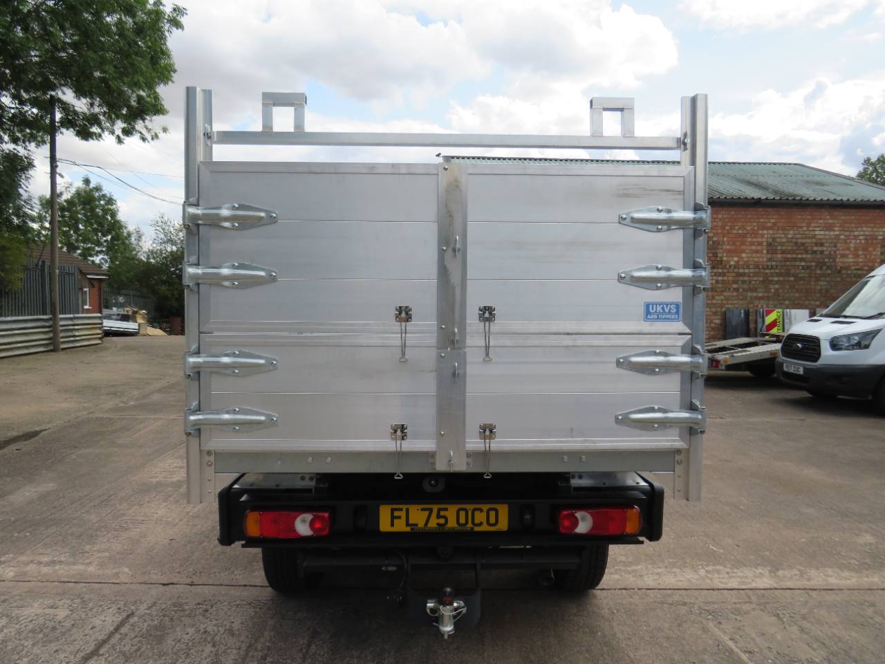2025 Toyota Hilux Extra Cab 2.8 Arb Arborist Tipper Tree Surgeon photo 6