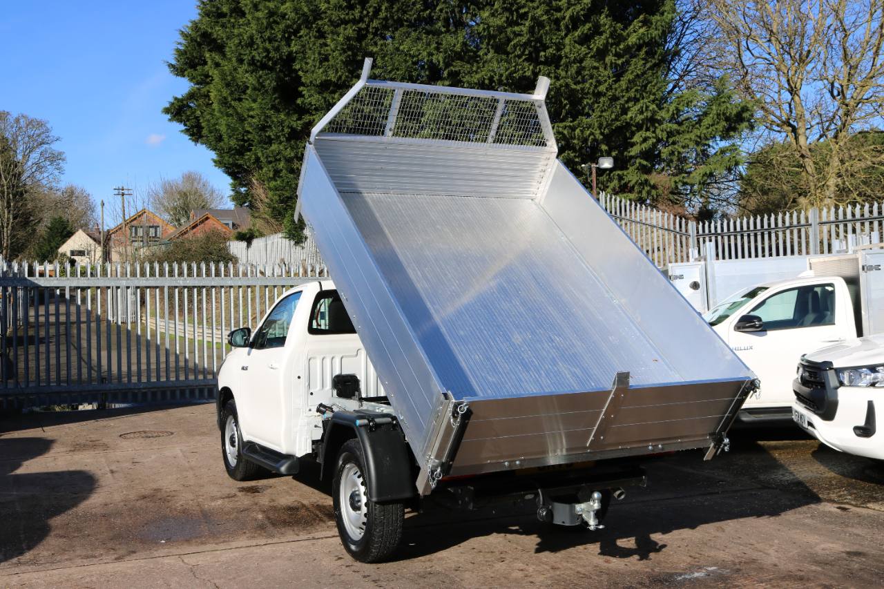 2025 Toyota Single Cab 2.4 - 2.8 Drop side Tipper photo 10