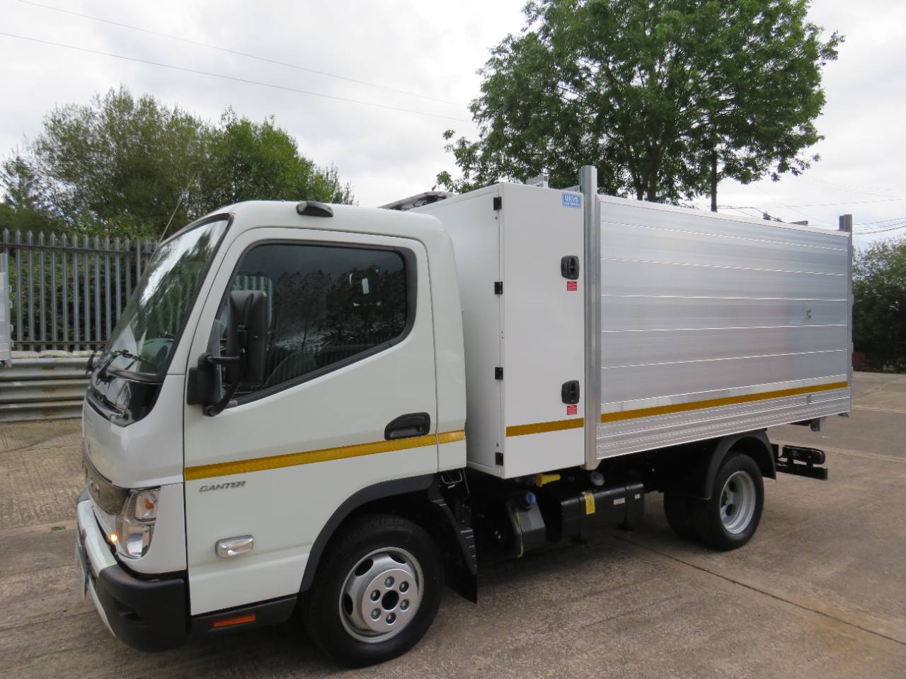 2026 Fuso Canter Arborist Tipper photo 29