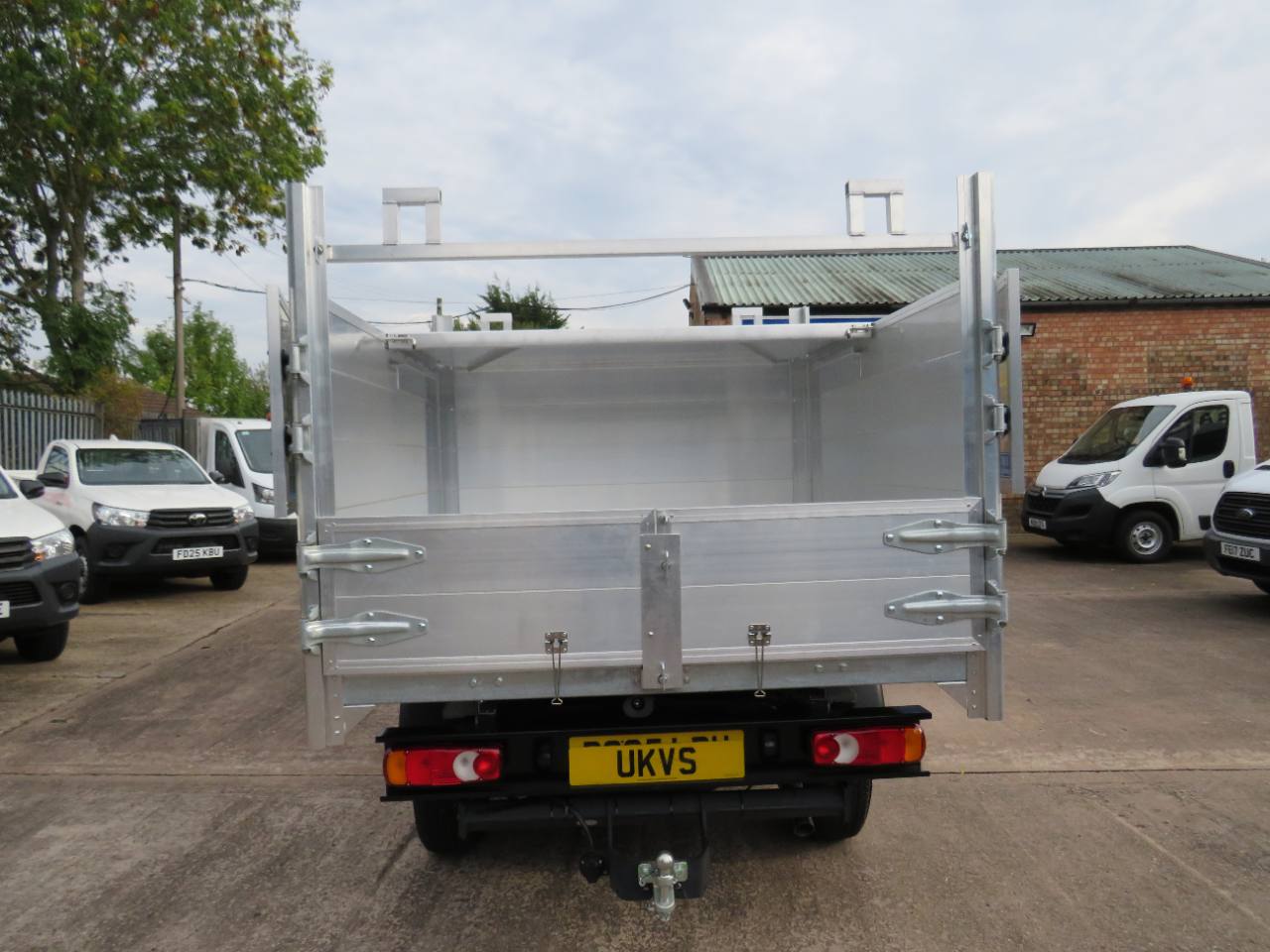 2024 Toyota Hi-Lux Single Cab 2.4 Arborist Tipper Fixed Tool Pod photo 6
