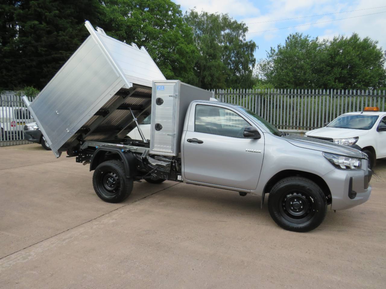 2024 Toyota Hi Lux Single Cab 2.4 Arborist Tipper Arb Tree Surgeon photo 17