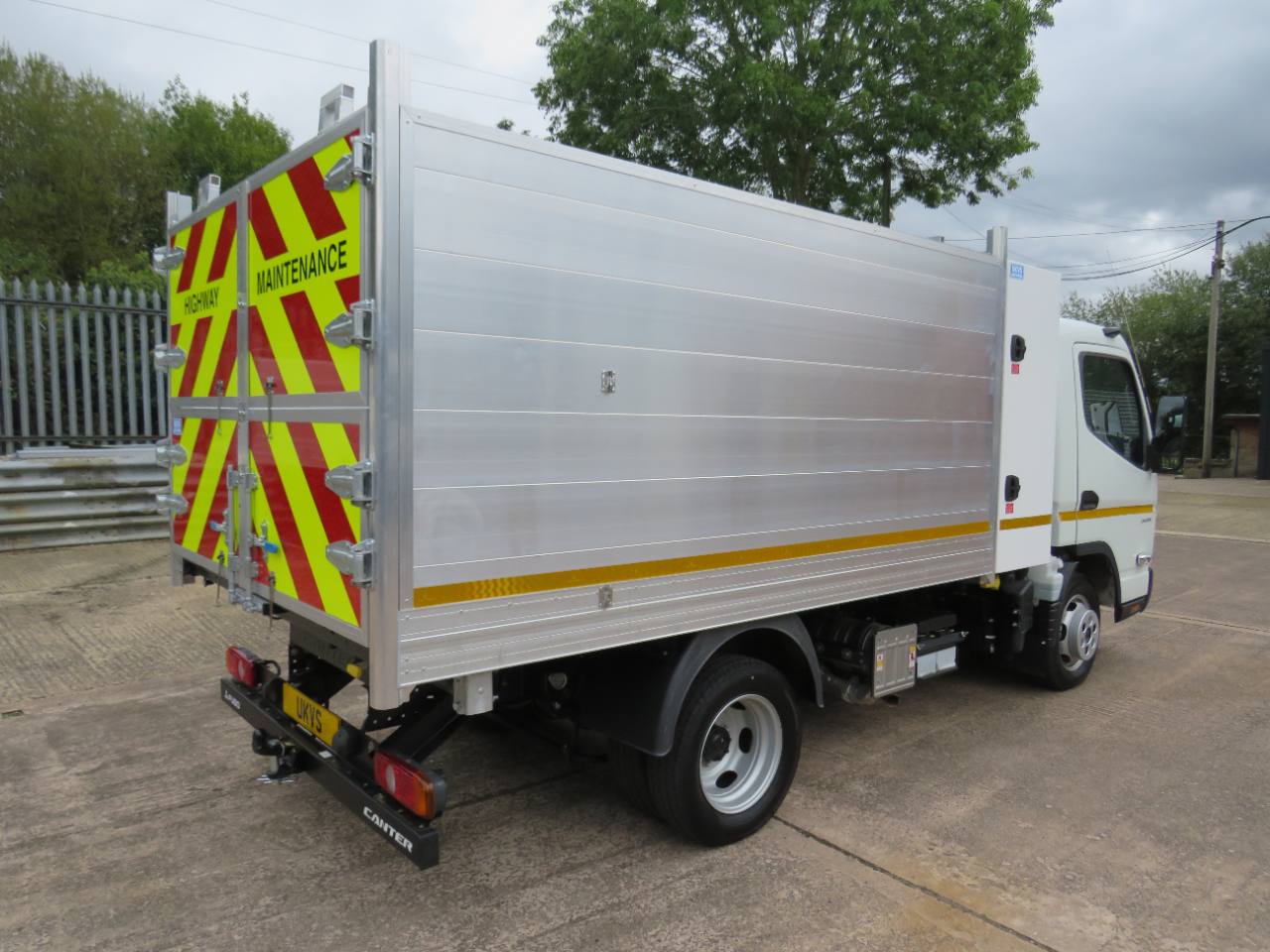 2026 Fuso Canter Arborist Tipper photo 8