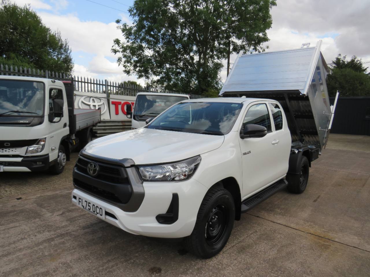 2025 Toyota Hilux Extra Cab 2.8 Arb Arborist Tipper Tree Surgeon photo 20