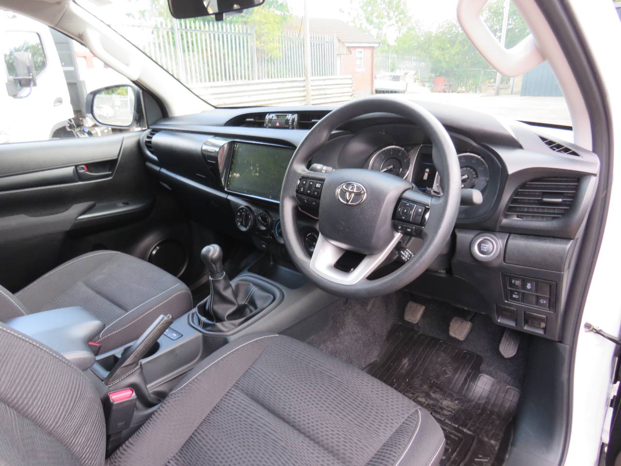 2025 Toyota Hilux Extra Cab 2.8 Arb Arborist Tipper Tree Surgeon photo 14