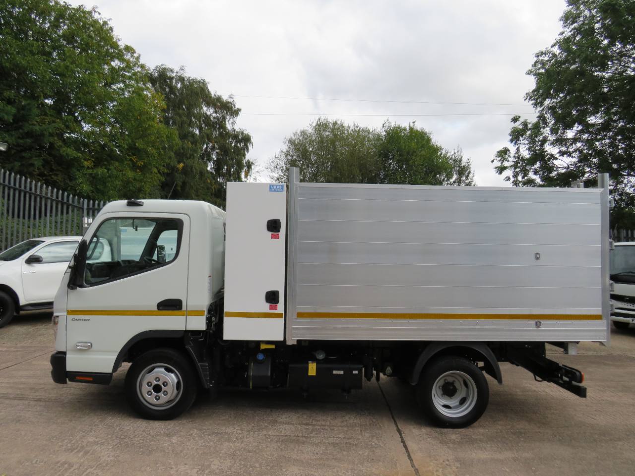 2026 Fuso Canter Arborist Tipper photo 28