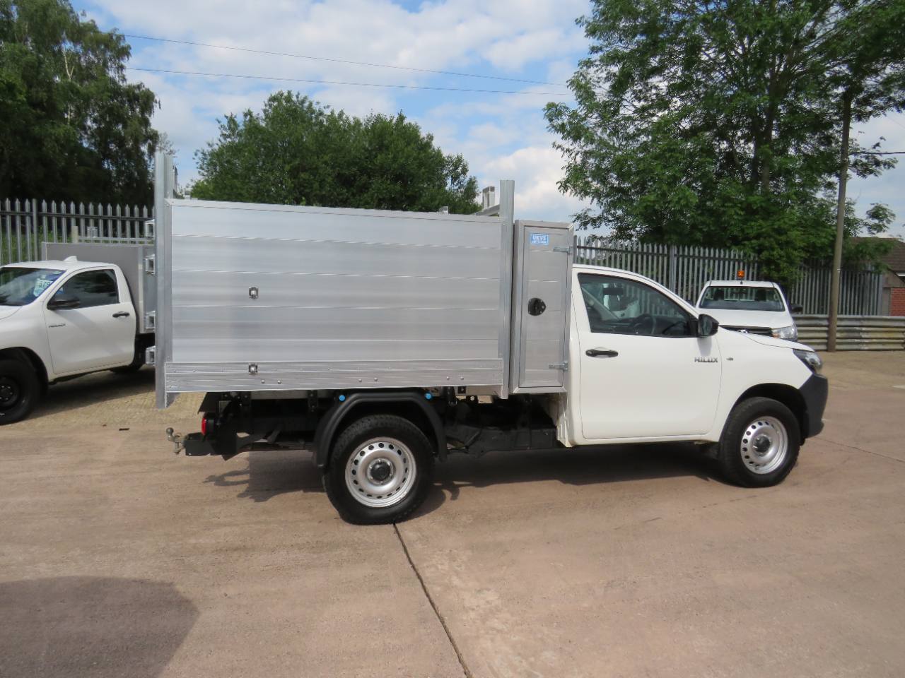 2023 Toyota Hi Lux Single Cab Tipper 2.4 Fix Tool Pod Arborist Arb Tipper Tree Surgeon photo 4