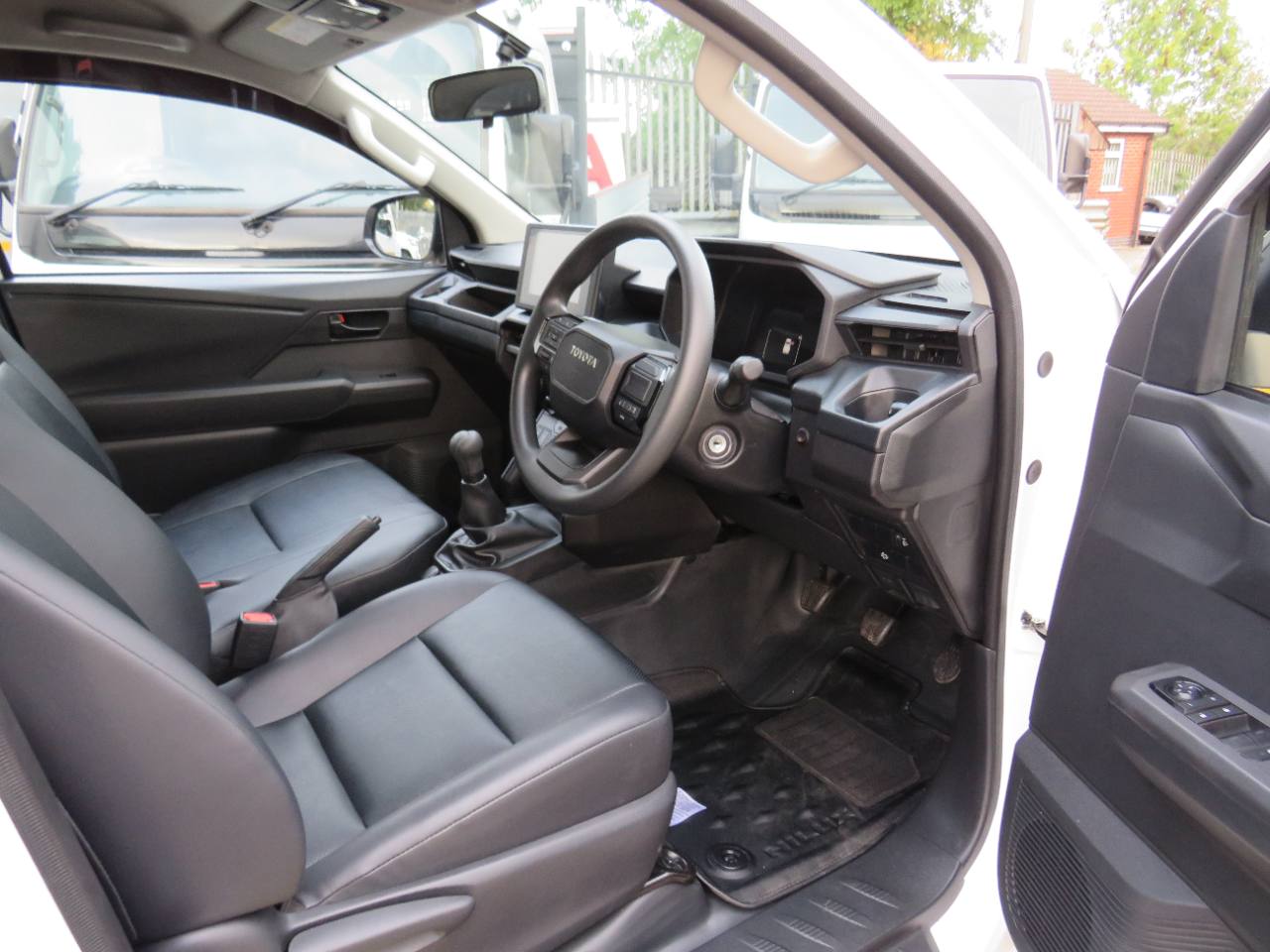 2026 Toyota HiLux Single Cab 2.8 Arb Arborist Tipper photo 18