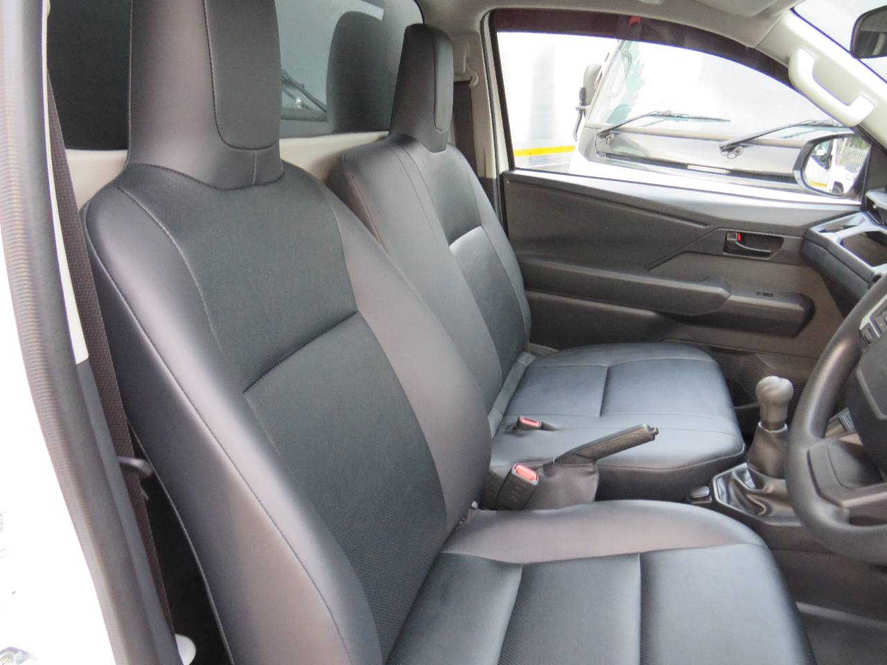 2026 Toyota HiLux Single Cab 2.8 Arb Arborist Tipper photo 19
