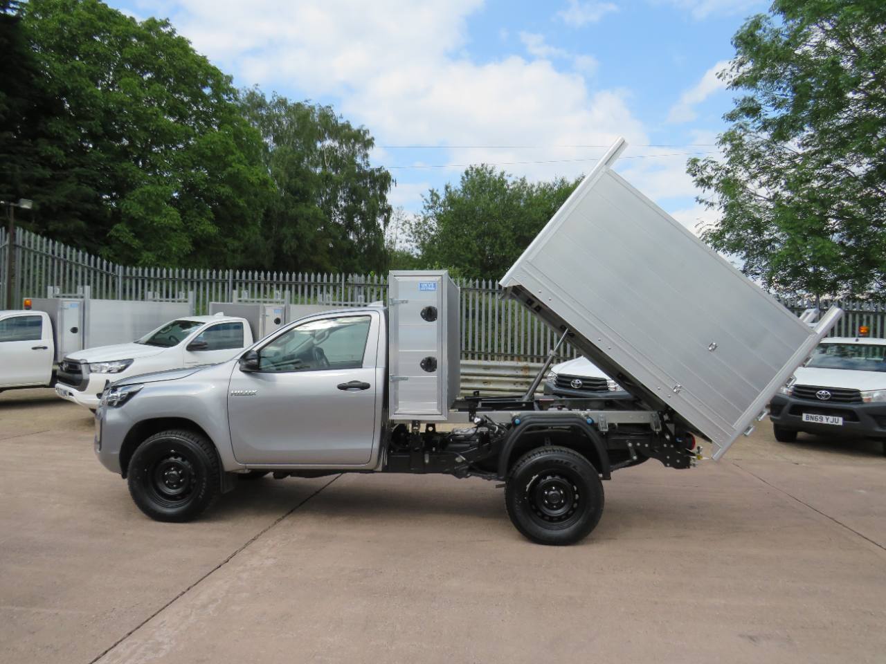 2024 Toyota Hi Lux Single Cab 2.4 Arborist Tipper Arb Tree Surgeon photo 23