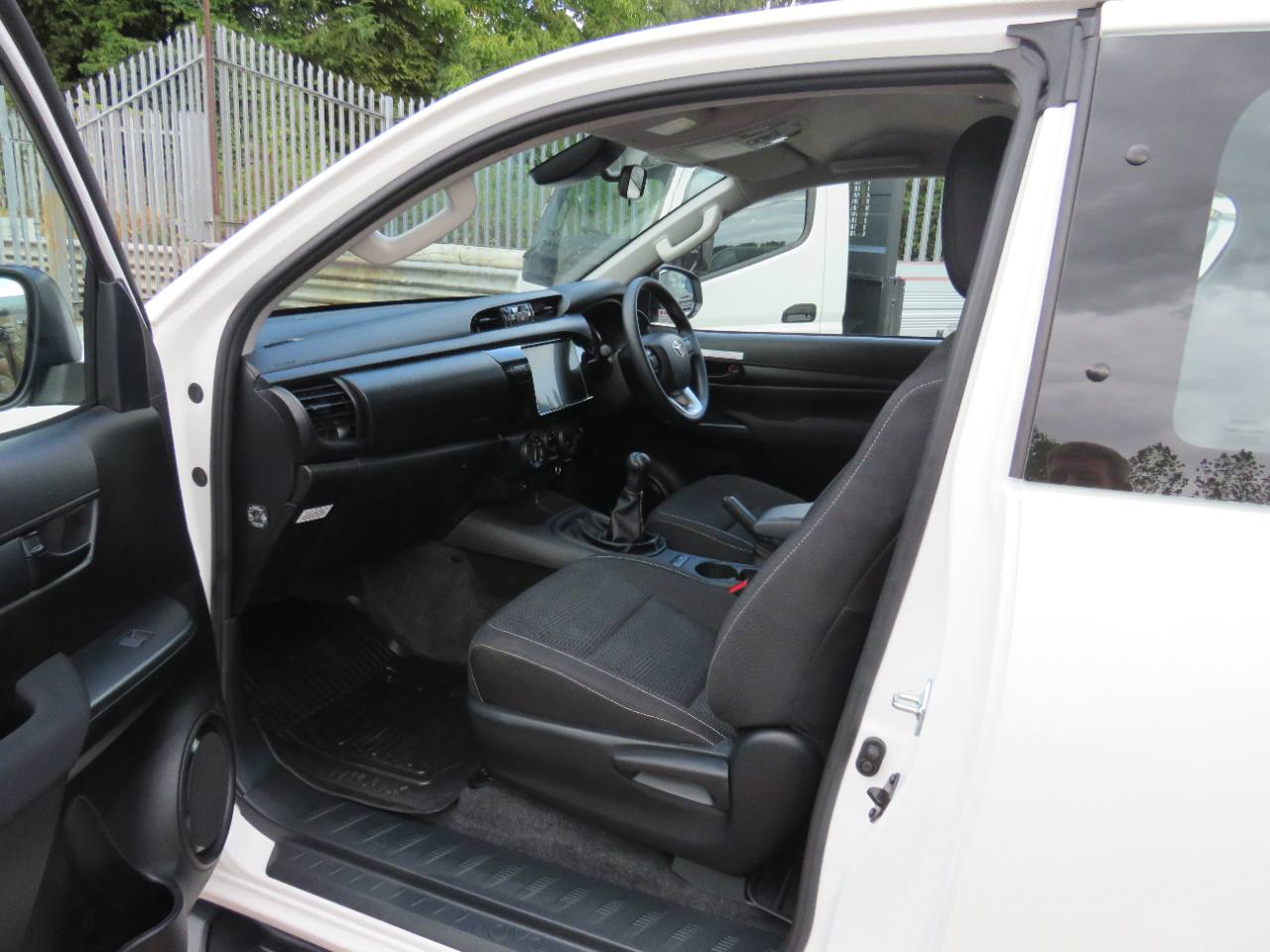 2025 Toyota Hilux Extra Cab 2.8 Arb Arborist Tipper Tree Surgeon photo 21