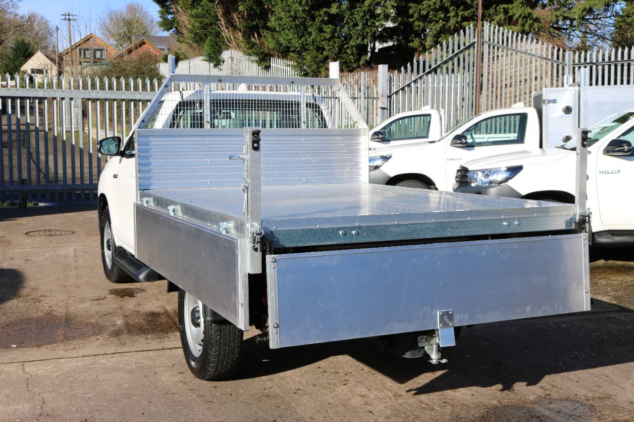 2025 Toyota Single Cab 2.4 - 2.8 Drop side Tipper photo 16