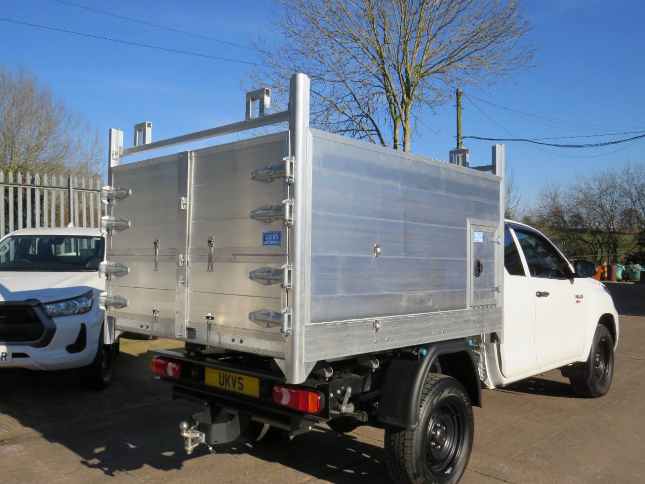 2024 Toyota Hi Lux 2.4 Extra Cab Arborist Tipper Built in Tool Box photo 14